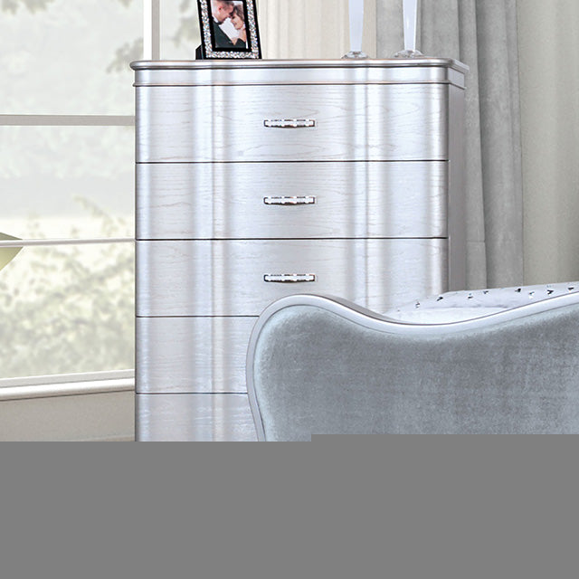 Melodi Parc Chest